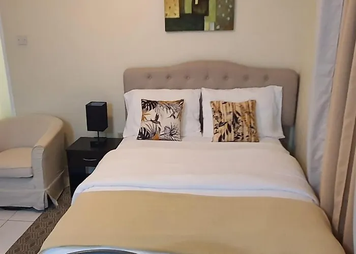 Hastings Towers 4D - Studio Apt Opp Beach