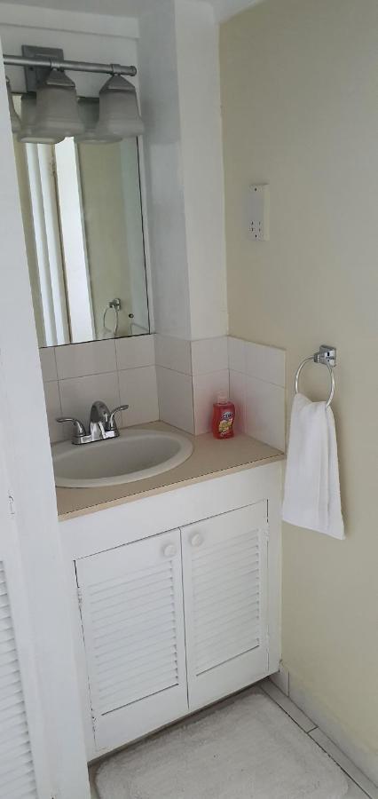 Hastings Towers 4d - Opp Apartment Bridgetown