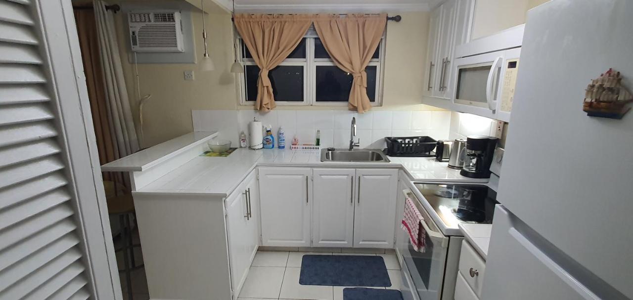 Apartment Hastings Towers 4d - Opp *