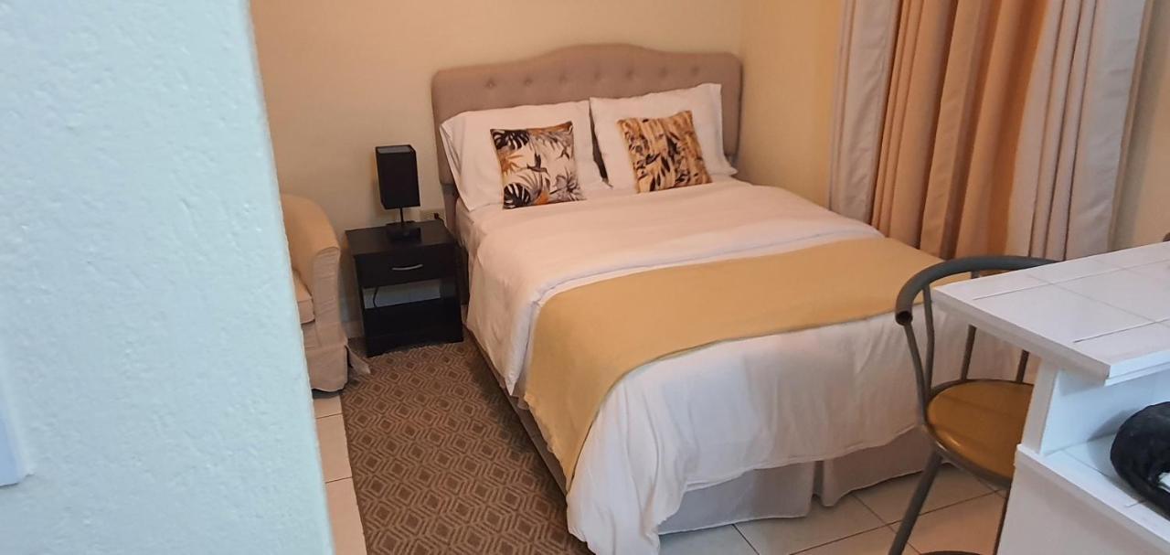 Hastings Towers 4d - Opp Apartment *